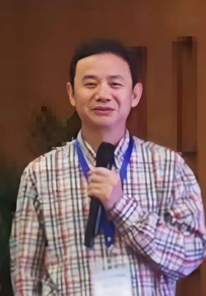 爱体育·（中国）手机网页版创新论坛第九百五十四讲： Entropy and Emergency of topological Dynamical Systems 